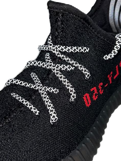 veters rijgen adidas yeezy